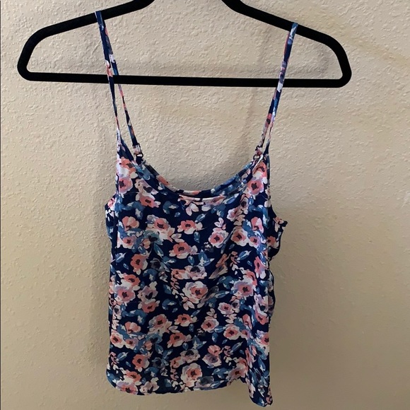 Floral top - Picture 1 of 2